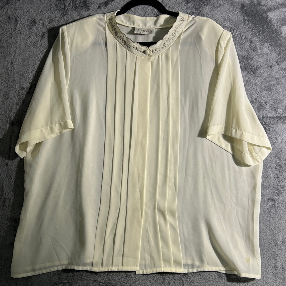 Jordan Woman Ivory Blouse with Gold Embroidery Women's Size 3X